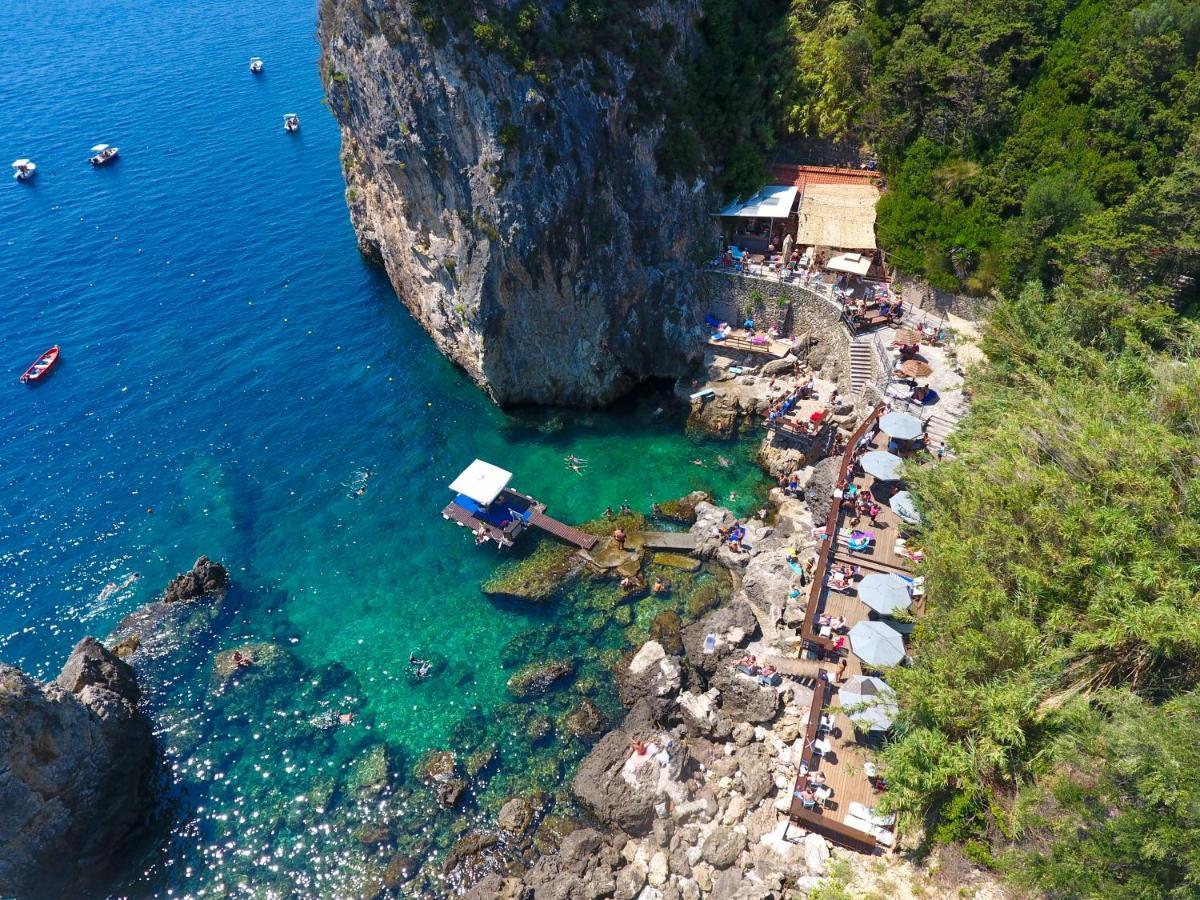 Elysium Apartments Corfu Палеокастрица Екстериор снимка