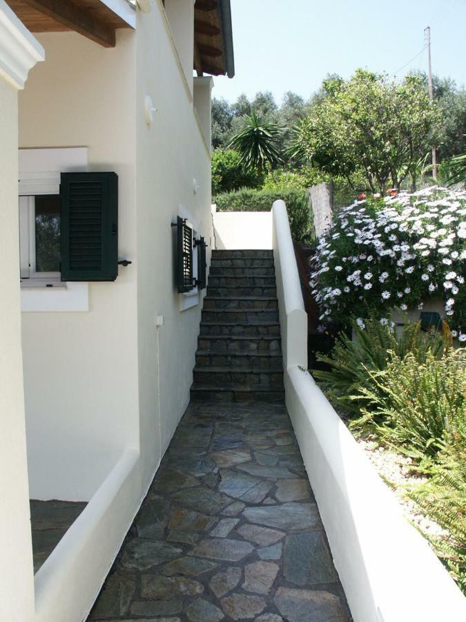 Elysium Apartments Corfu Палеокастрица Екстериор снимка